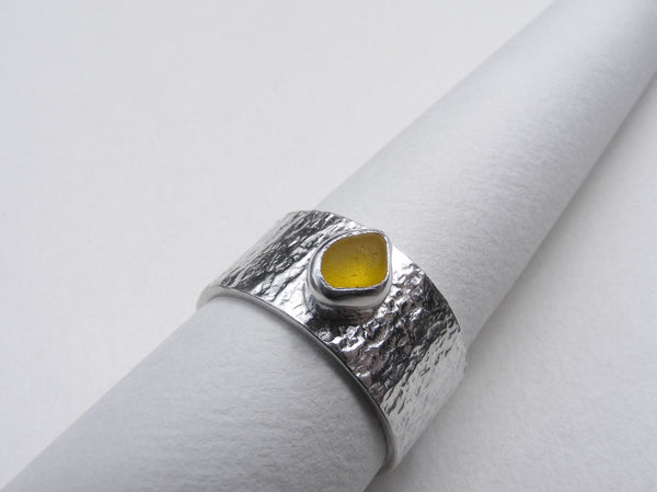 Yellow Juicy sea glass silver Ring Size R