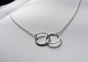 Sterling Silver Infinity Circle Link Necklace