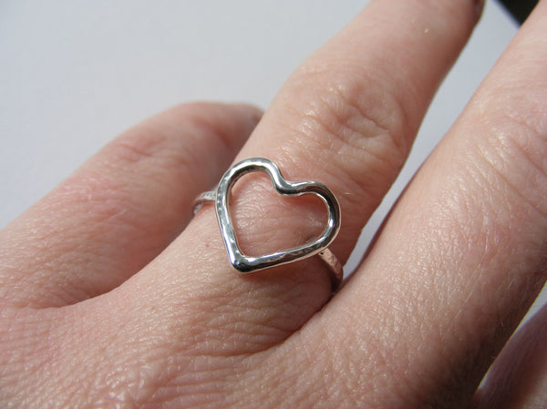 Signature silver Heart Ring 1.5mm band
