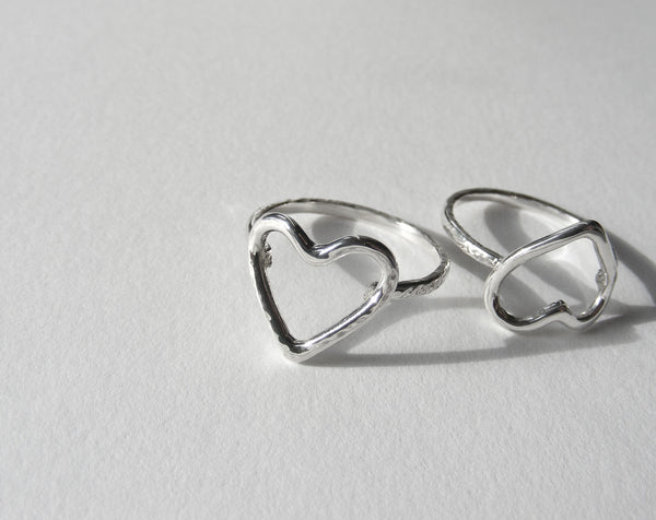 Signature silver Heart Ring 1.5mm band