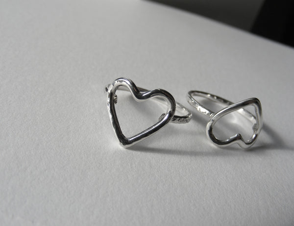 Signature silver Heart Ring 1.5mm band