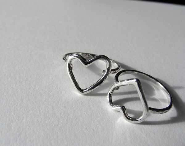 Signature silver Heart Ring 1.5mm band