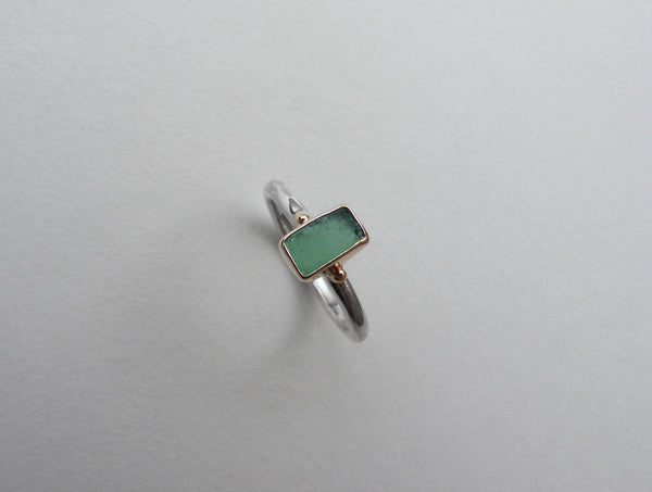 Sprite green, radiant shaped sea glass treasure ring SIZE K