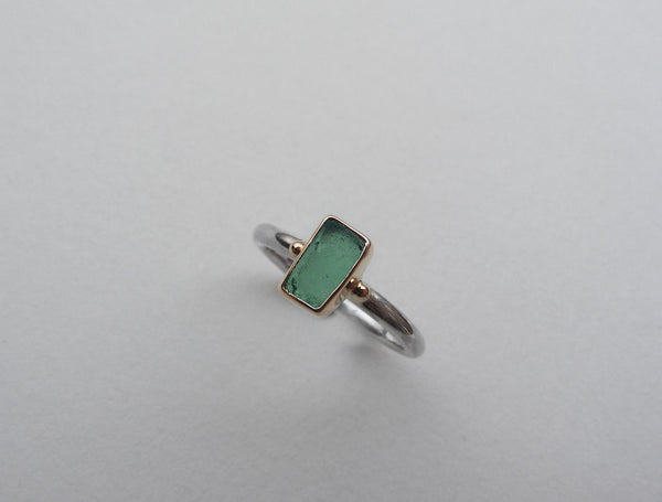 Sprite green, radiant shaped sea glass treasure ring SIZE K
